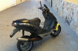 Se vende aprilia sr 50 aire