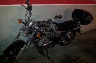 moto suzuki maraude 250 cc