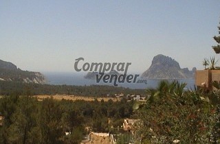 Terreno edificable de 2000 m2 en la isla de Ibiza