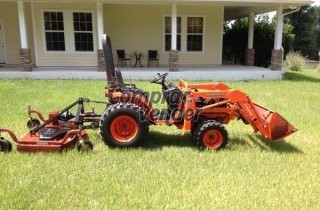 Tractor con pala cargadora Kubota B7510 HST 4x4 