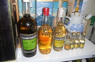 LICOR CHARTREUSE LOTES Y COLECCIONES ANTIGUOS CALISAY RON