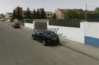 Parcela 1600 m2. .Urge vender.