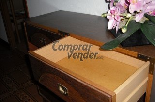 Mueble de recibidor con espejo. URGE.