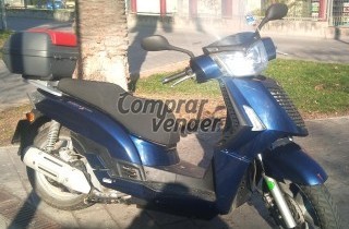 KYMCO People250 8000km. 2000€