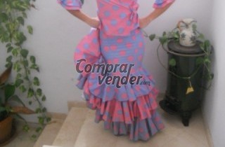 SE VENDE TRAJE DE FLAMENCA