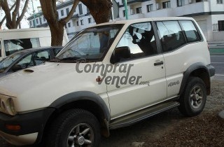 VENDO NISSAN TERRANO 4X4